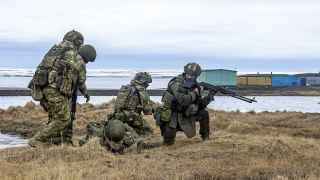 Военнослужащие на центральном ядерном полигоне России на Новой Земле